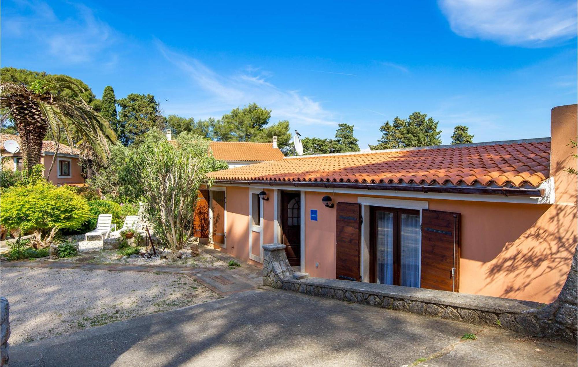 Awesome Home In Veli Lošinj Exterior foto