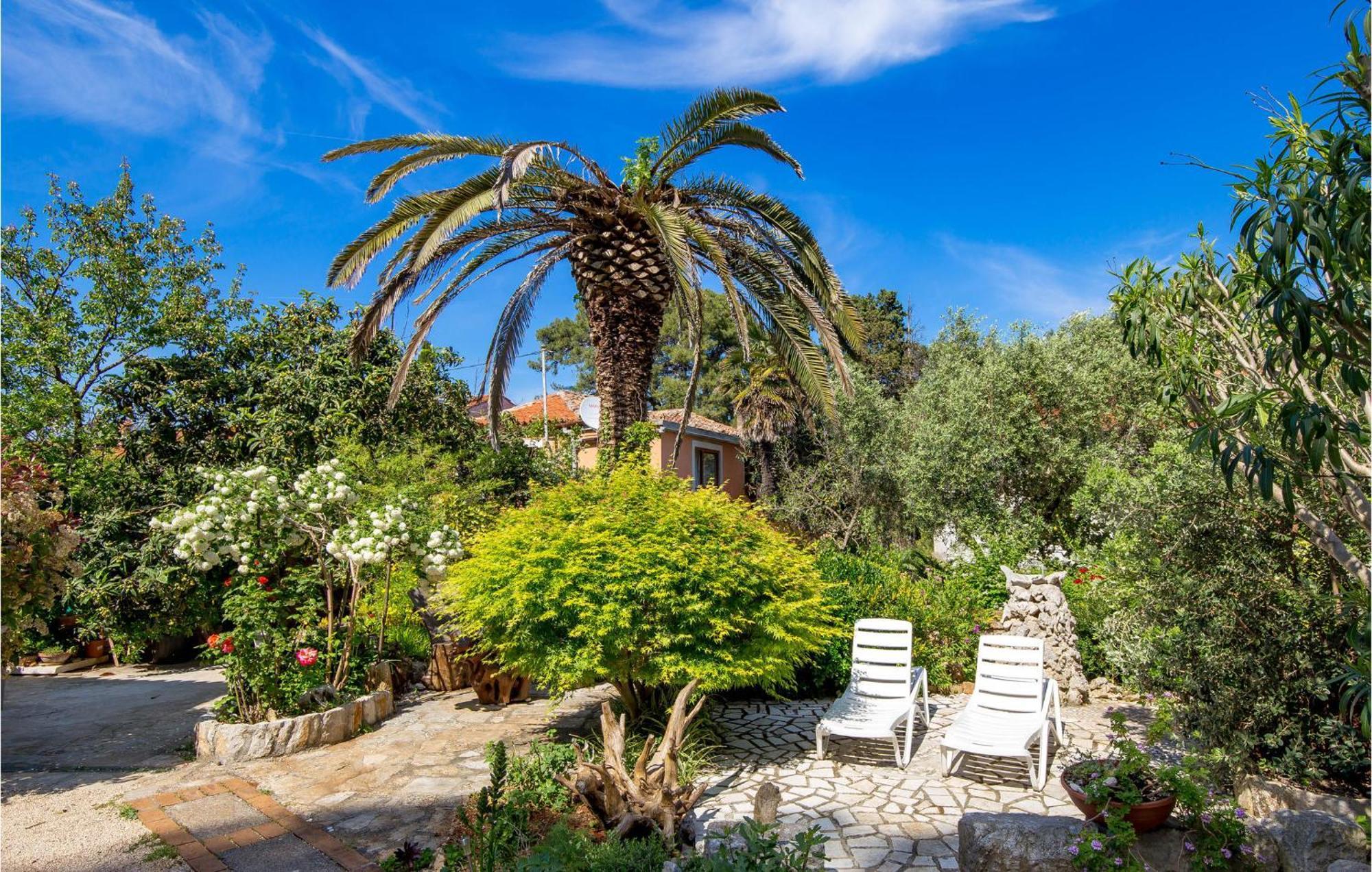 Awesome Home In Veli Lošinj Exterior foto